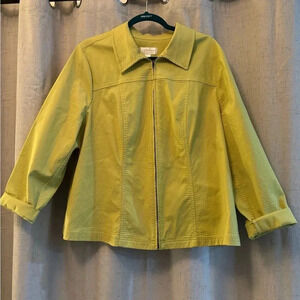 C.J. Banks Plus Size 1X Zippered Light Jacket. Light lime‎ green.